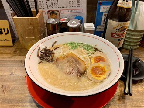  Hakata Ramen: Lezzetli ve İşteyen Bir Japon Klasikleri Keşfi!